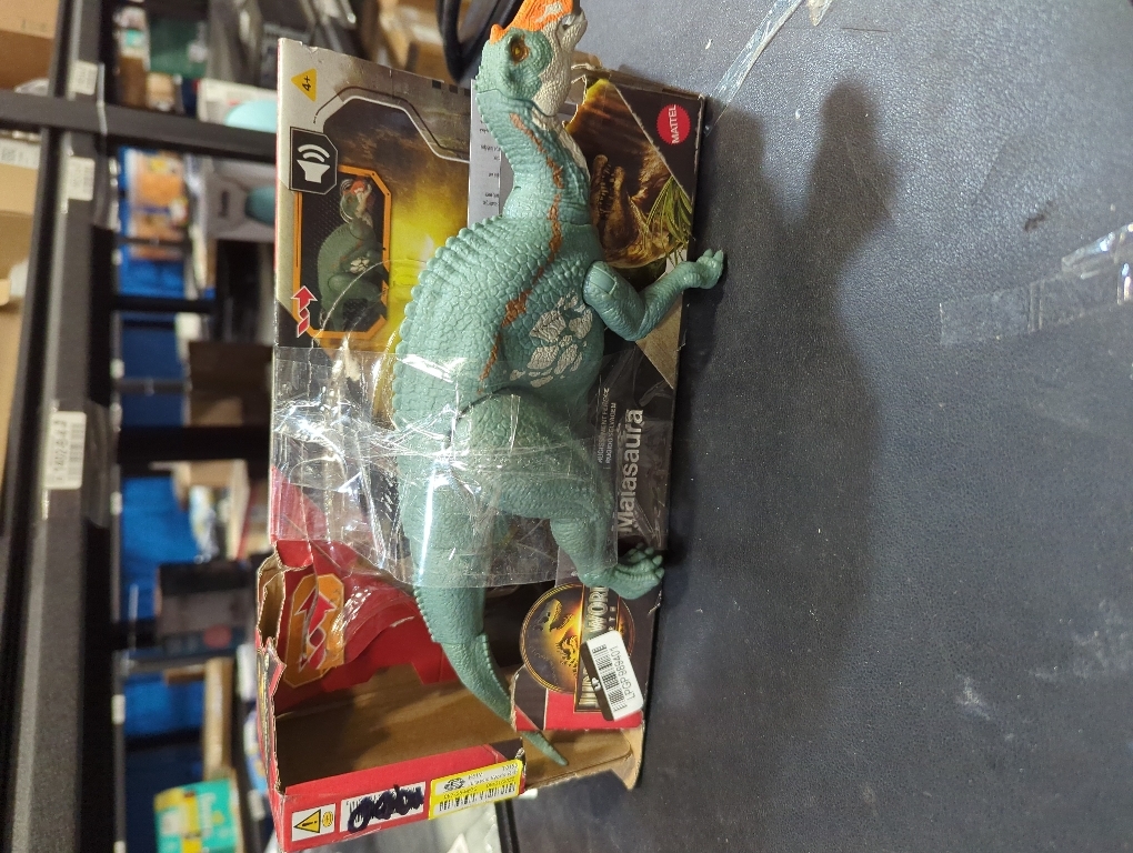 Mattel Jurassic World Rebirth Wild Roar Maiasaura Dinosaur Toy with Tail-Controlled Chomp Multi-Direction Attack & Sound, Posable & Digital Play