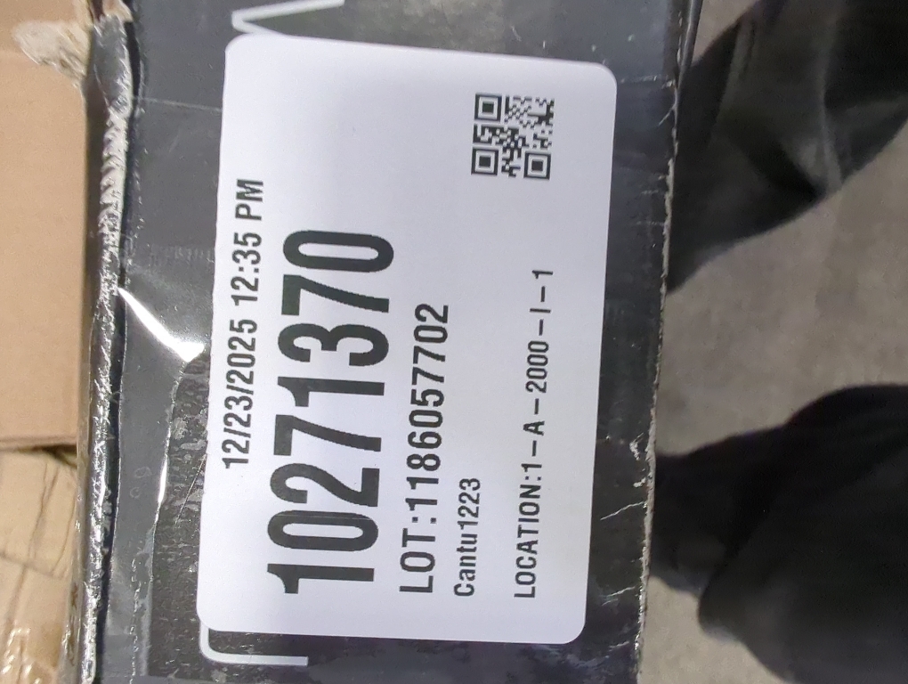 Rocketfish - Full-Motion TV Wall Mount for Most 40 - 75 TVs - Black Non-Retail packaging