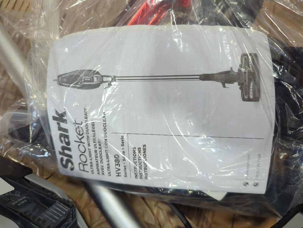 Shark Duo Cleaning Vaccum