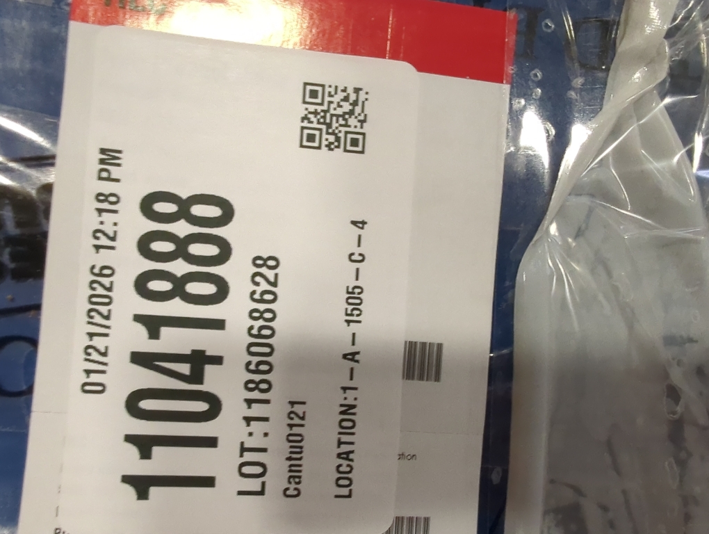 Insignia - 26-Lb. Portable Ice Maker -Silver