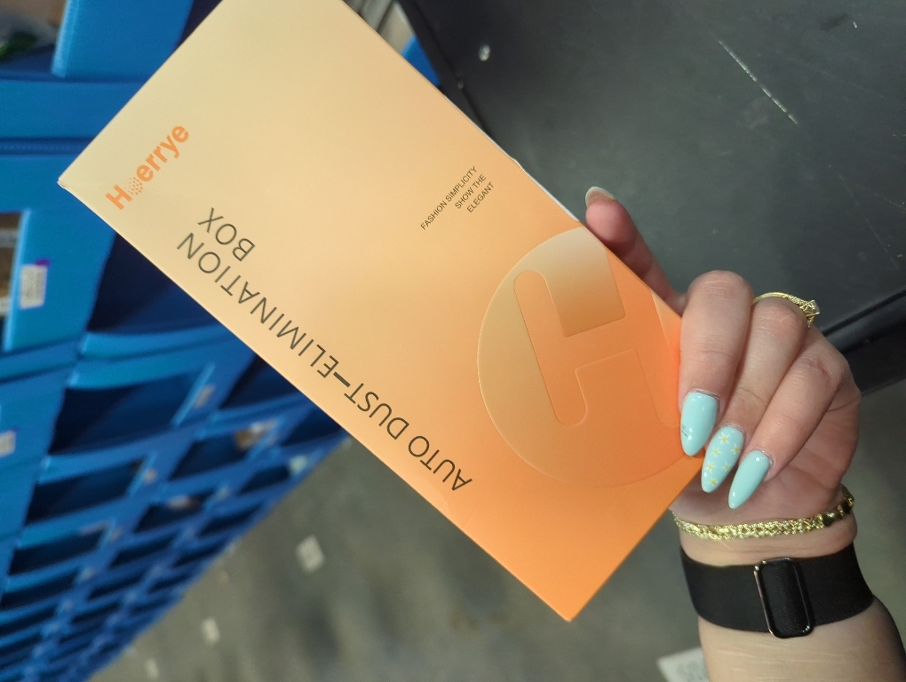 BossKiss for iPhone 17 pro max Screen Protector 6.3 inch, [TOP 9H  Hardness] [Military Grade Shatter Protection] [Sensitive Touch] [Easy Installation] [HD Clear] Full Coverage Tempered Glass 2 Pack