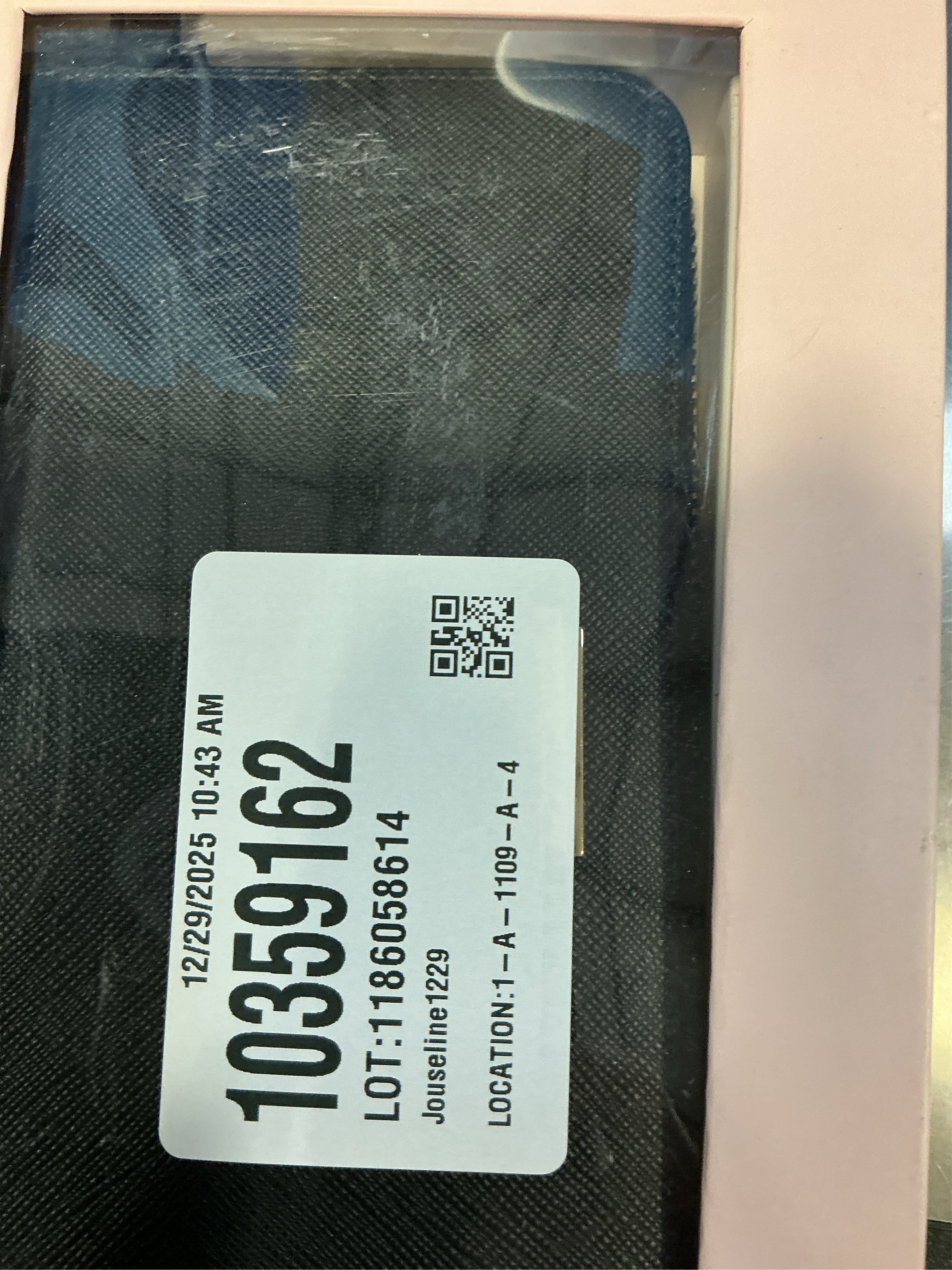 Kate Spade New York Carrying Case Cellular Phone, Black