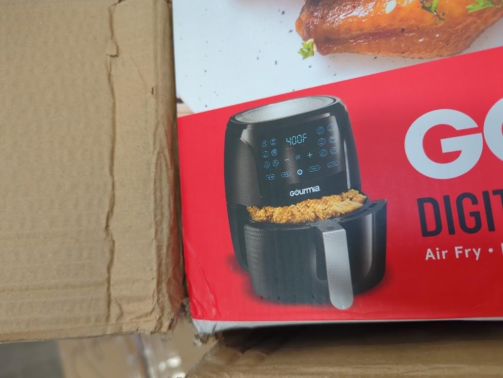 Gourmia Air Fryer Oven Digital Display 4 Quart Large AirFryer Cooker 12 1-Touch Cooking Presets, Black and Stainless Steel Accents Fry Force GAF486