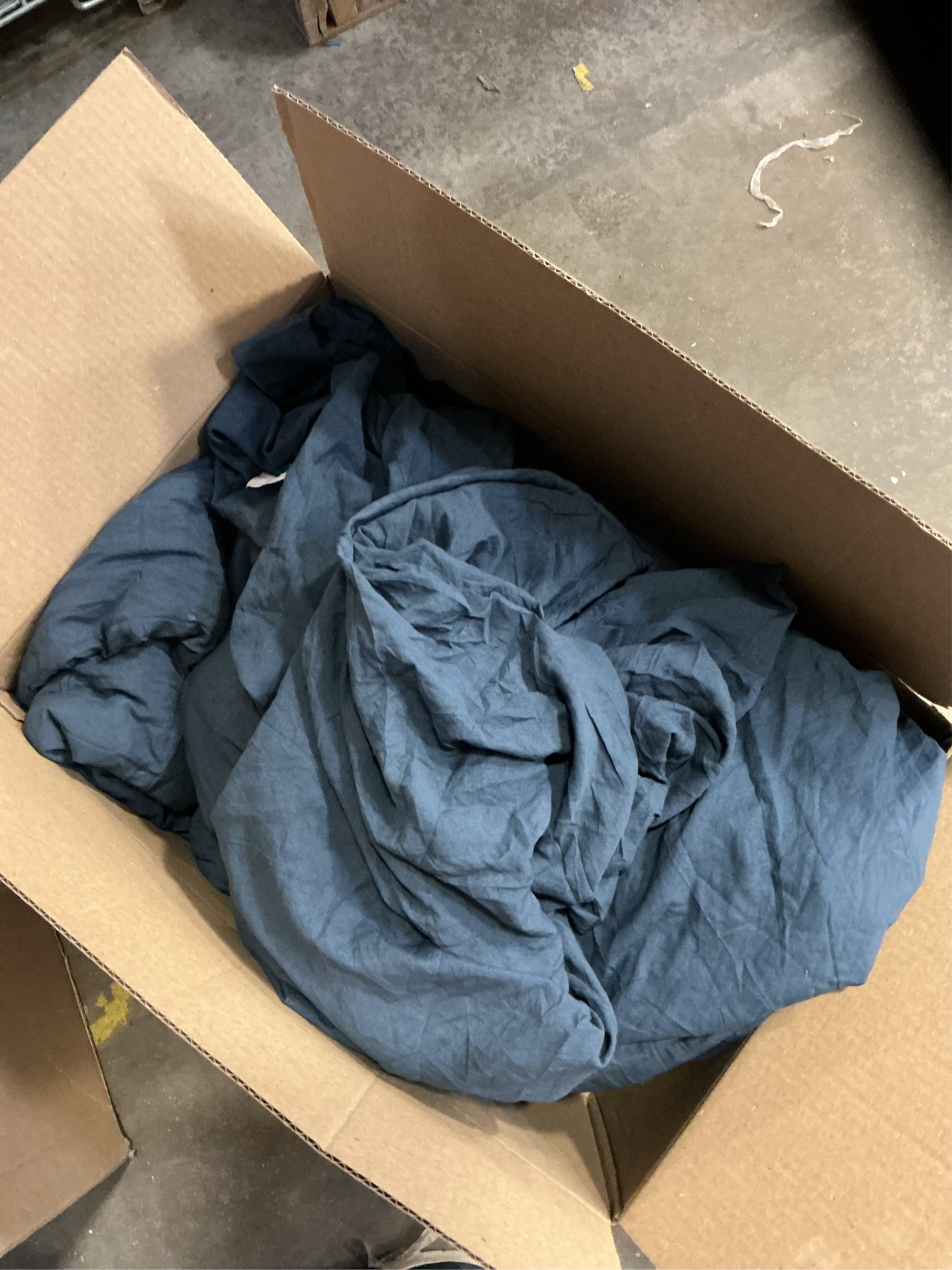 Bedsure King Size Comforter Set, Navy Soft Prewashed Bedding for All Seasons, 3 Pieces GentleSoft™ Warm Down Alternative Bed Set, 1 Lightweight Comforter (104x90) and 2 Pillowcases (20x36)