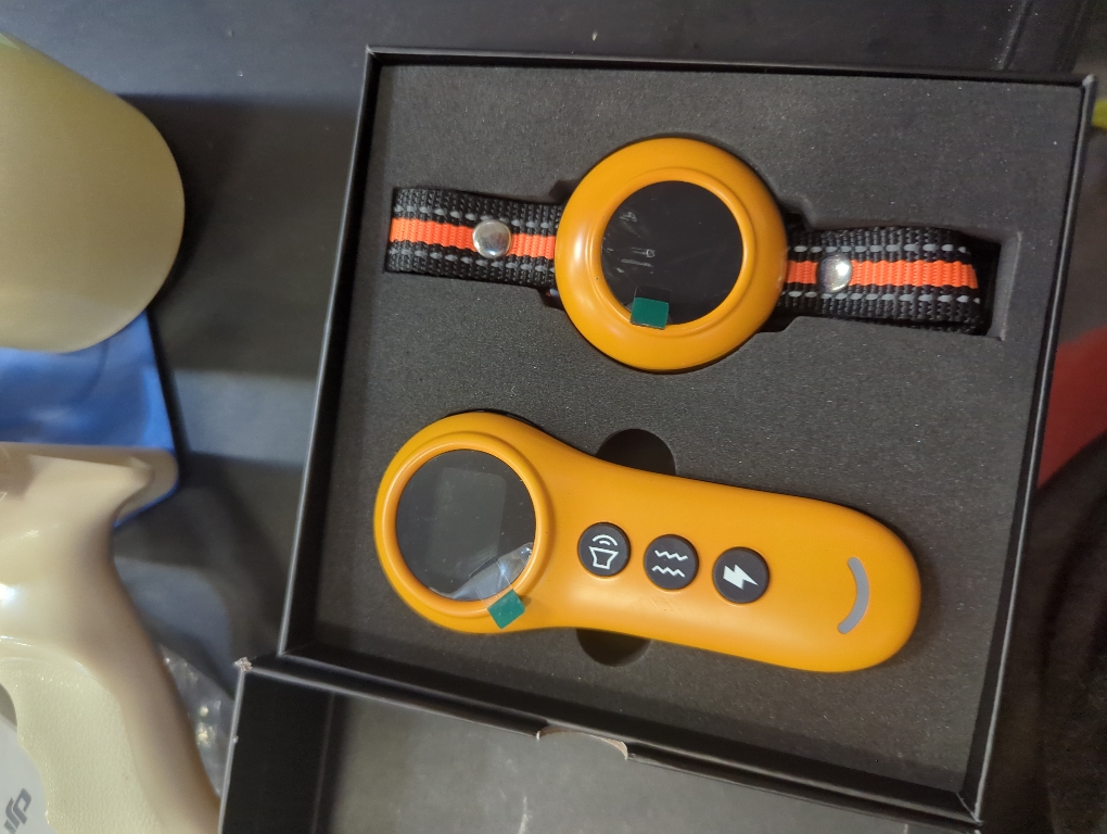 2-in-1 Dog Shock Collar & Dog Bark Collar - Smart Anti Barking Dog Training Collar with 5 Adjustable Sensitivity & 3300FT Remote for All Breeds IP67 Waterproof Rechargeable E-Collar (Orange)