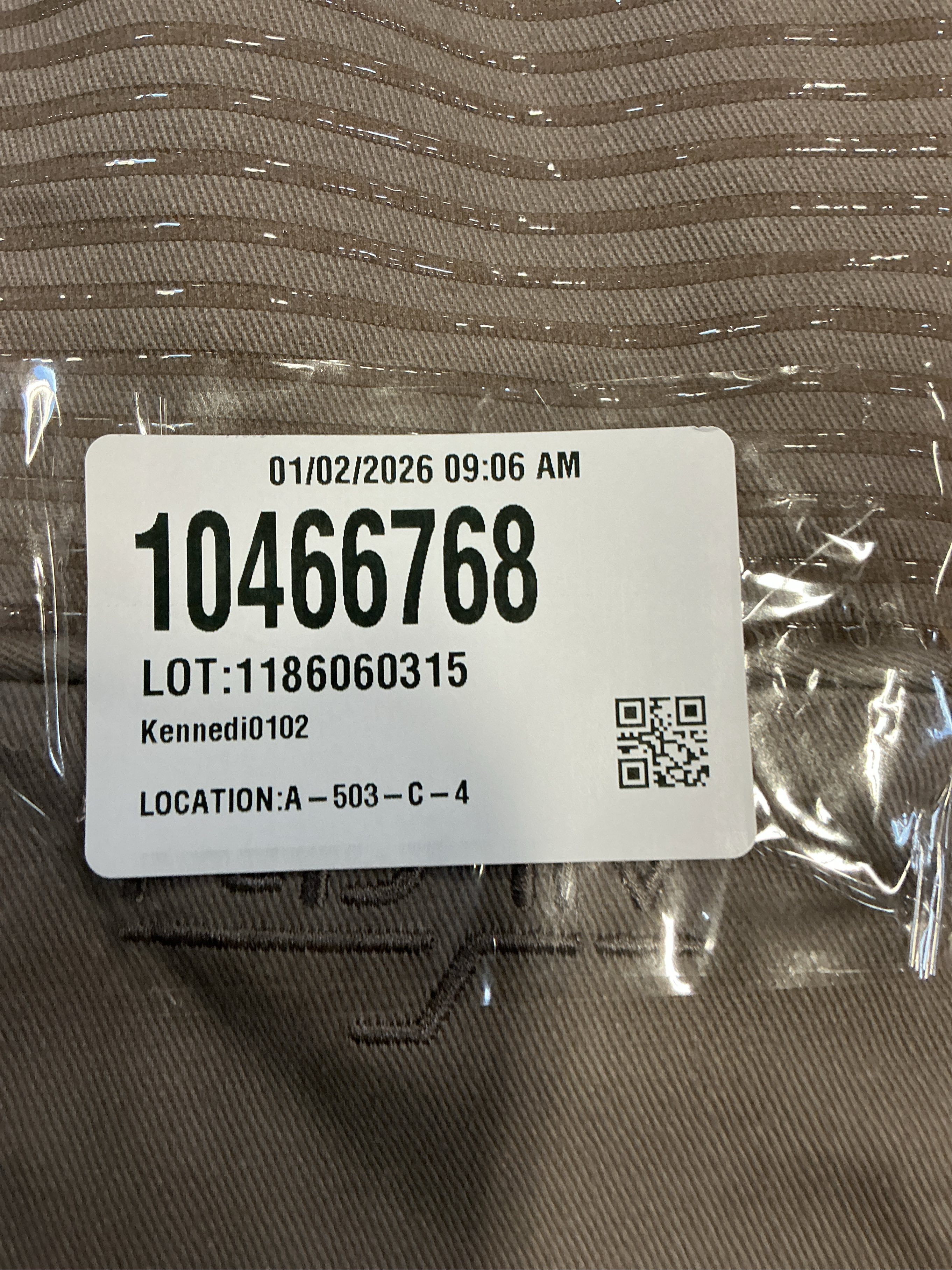 All-Clad Silicone Oven Mitts: Heat Resistant up to 500 Degrees - 100% Cotton & Silicone, 14x7 Oven Mitt for Kitchen and Barbeque, 2-Pack, Titanium