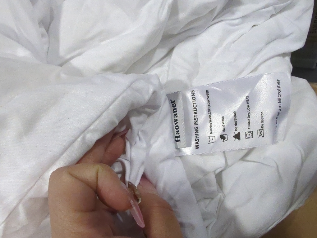 Shilucheng Hungarian Goose Down Comforter Queen Size, 850  Fill Power All Season Duvet Insert with 600TC Ultra-Soft Cotton Cover, 3D Baffle Box Design for Maximum Fluffiness (White,90x90 Inches)