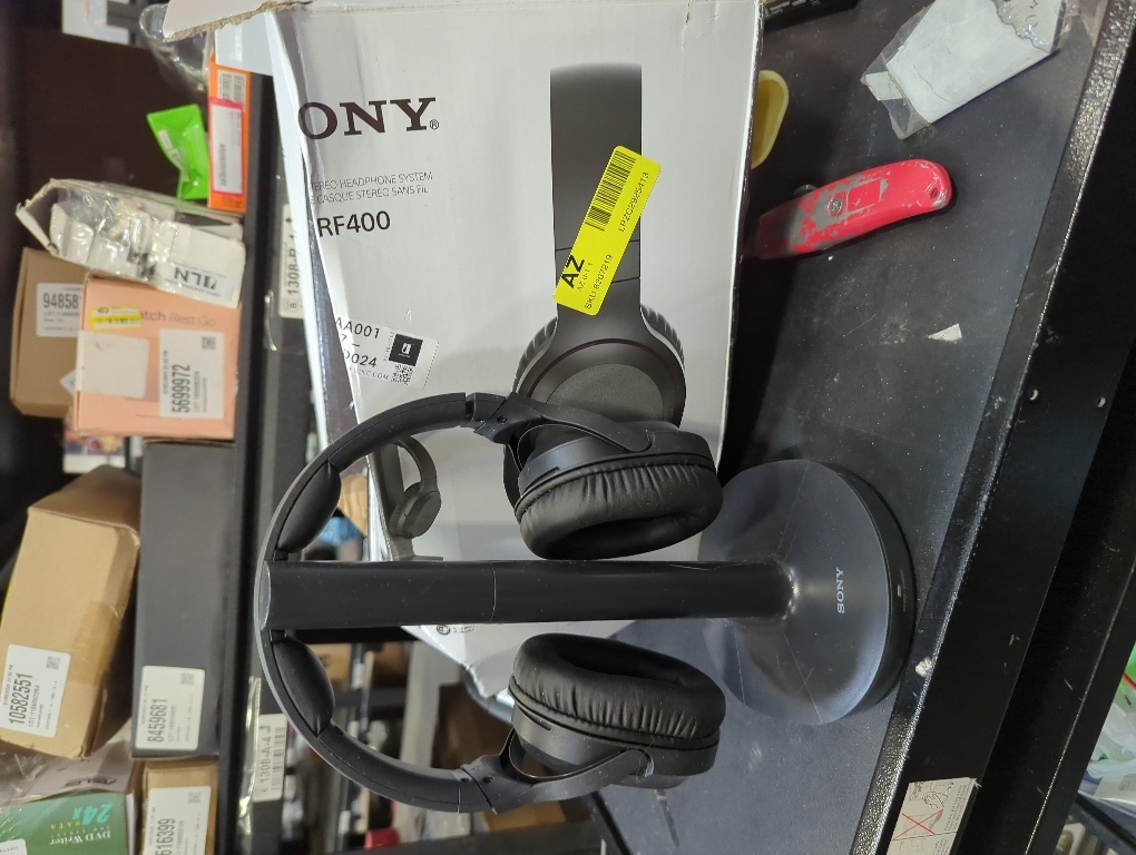 Sony RF400 Wireless Home Theater Headphones for Watching TV (WHRF400), Black, 2.9 (Requires use of RCA Audio Out or Headphone Jack on Television)