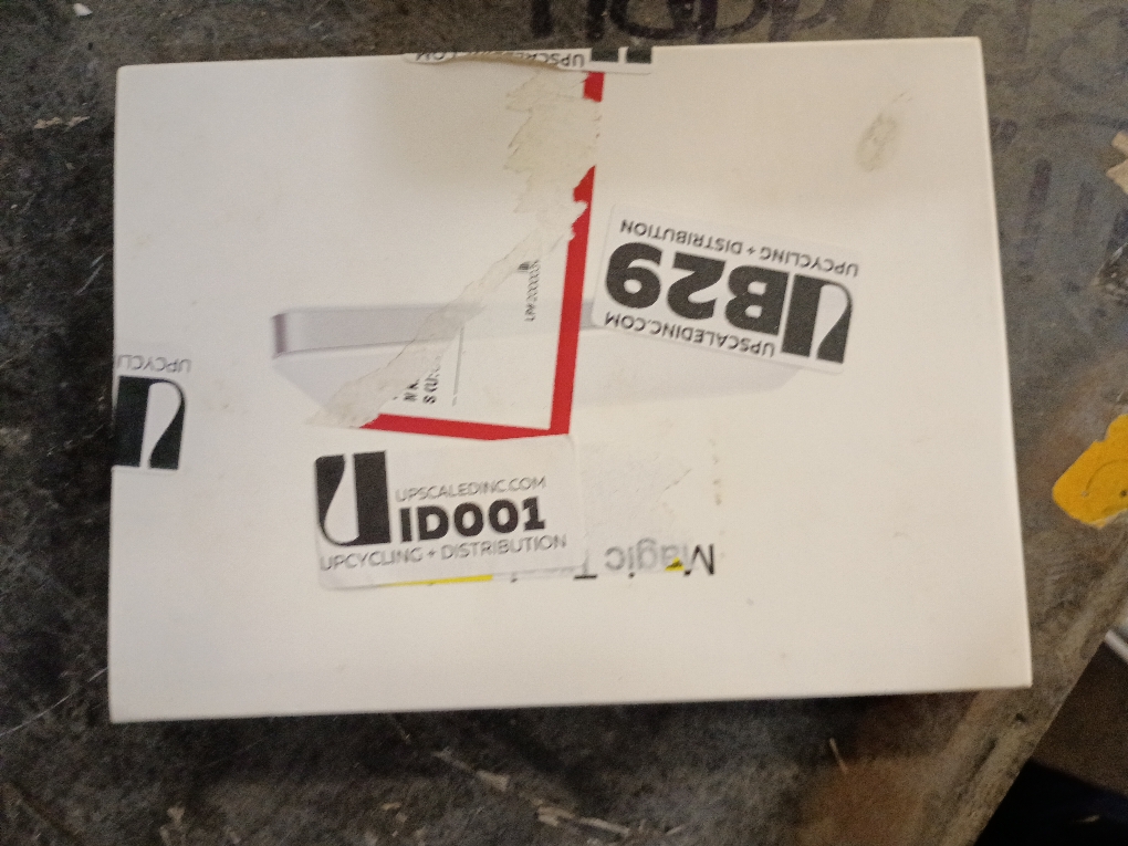 Apple Magic Trackpad - White Multi-Touch Surface, no warranty