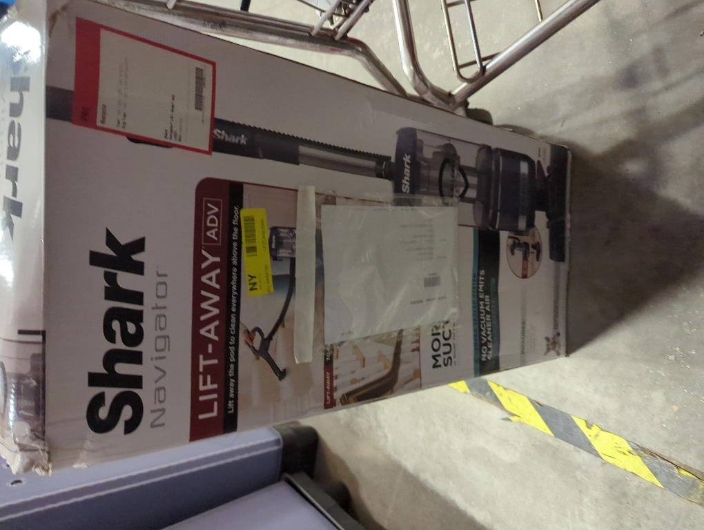 Shark UV725 Navigator Lift-Away with Self Cleaning Brushroll Upright Vacuum with HEPA Filter (Renewed)