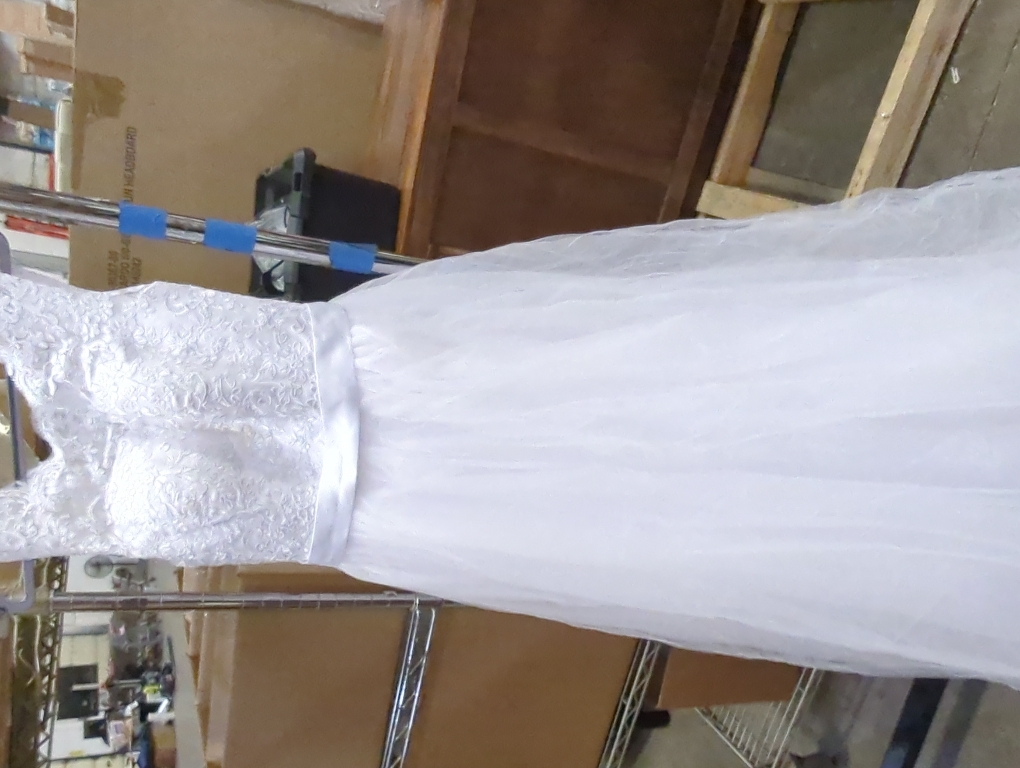 SOLOVEDRESS Size 12 Women's Elegant Lace Wedding Dress A Line Tulle Beach Bridal Gowns Cap Sleeves with Train