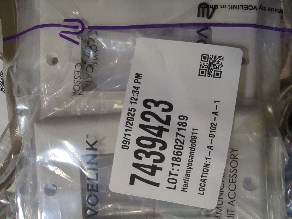 VCELINK Wall Plate Cable Pass Through, Single Gang Decorator Wall Plate Cover, Flexible Rubber Wall Grommets Insert for Low Voltage Cables, Wall Mount TV, Home Theater System, 2-Pack, White