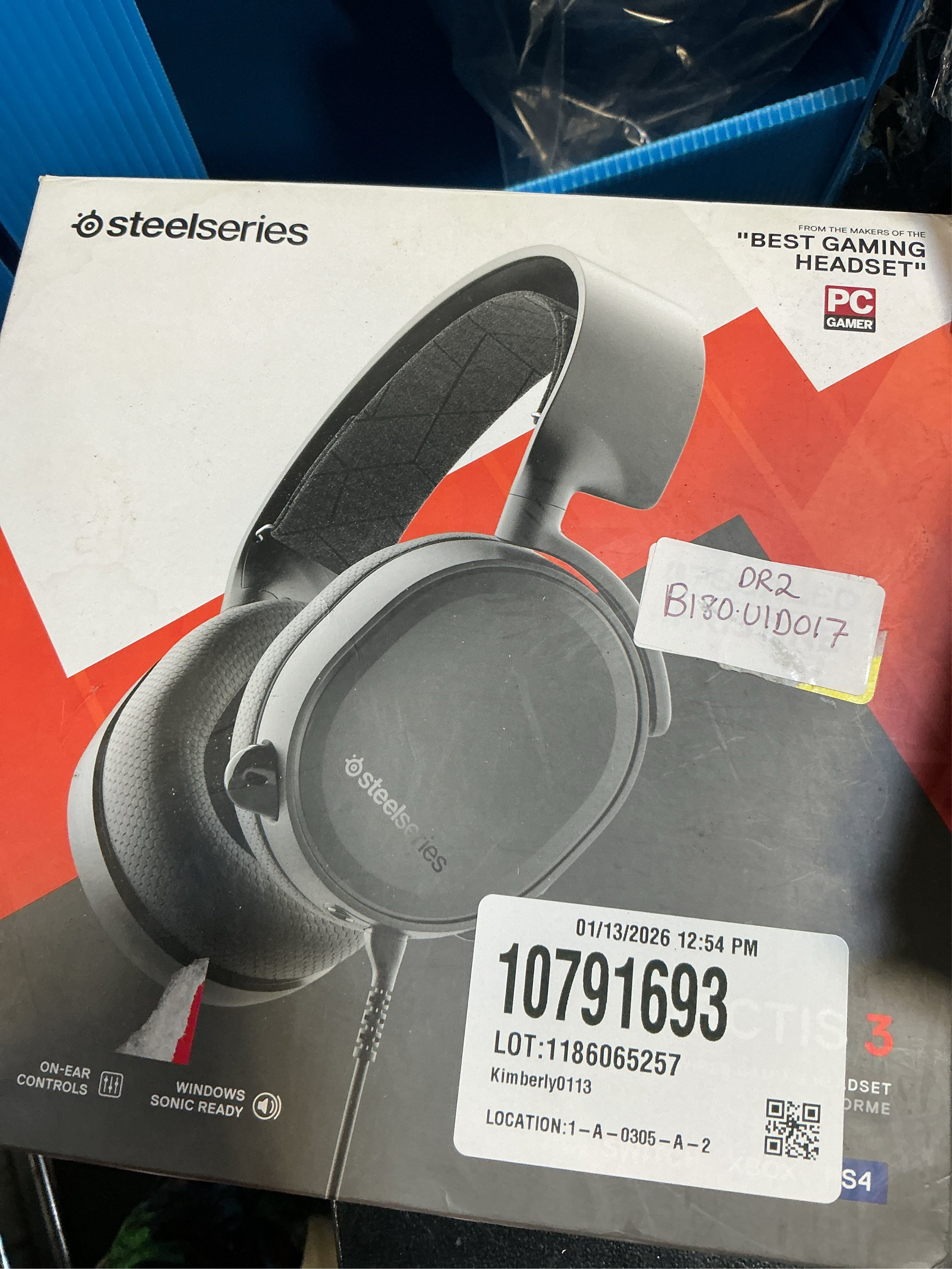 SteelSeries Arctis 3 - All-Platform Gaming Headset - for PC, PlayStation 4, Xbox One, Nintendo Switch, VR, Android, and iOS - Black