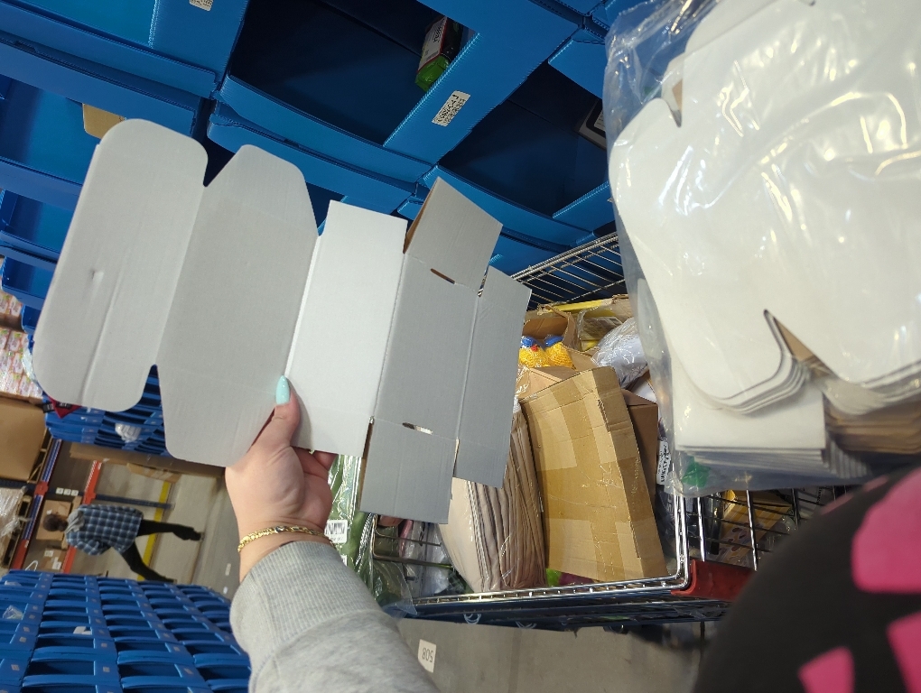 5x5x2 Shipping Boxes, Small White Gift Box Corrugated Cardboard Boxes Jewelry Mailing Packaging Mailers for Small Business Lightweight Flat Cute Literature Mailer, 25 Pack