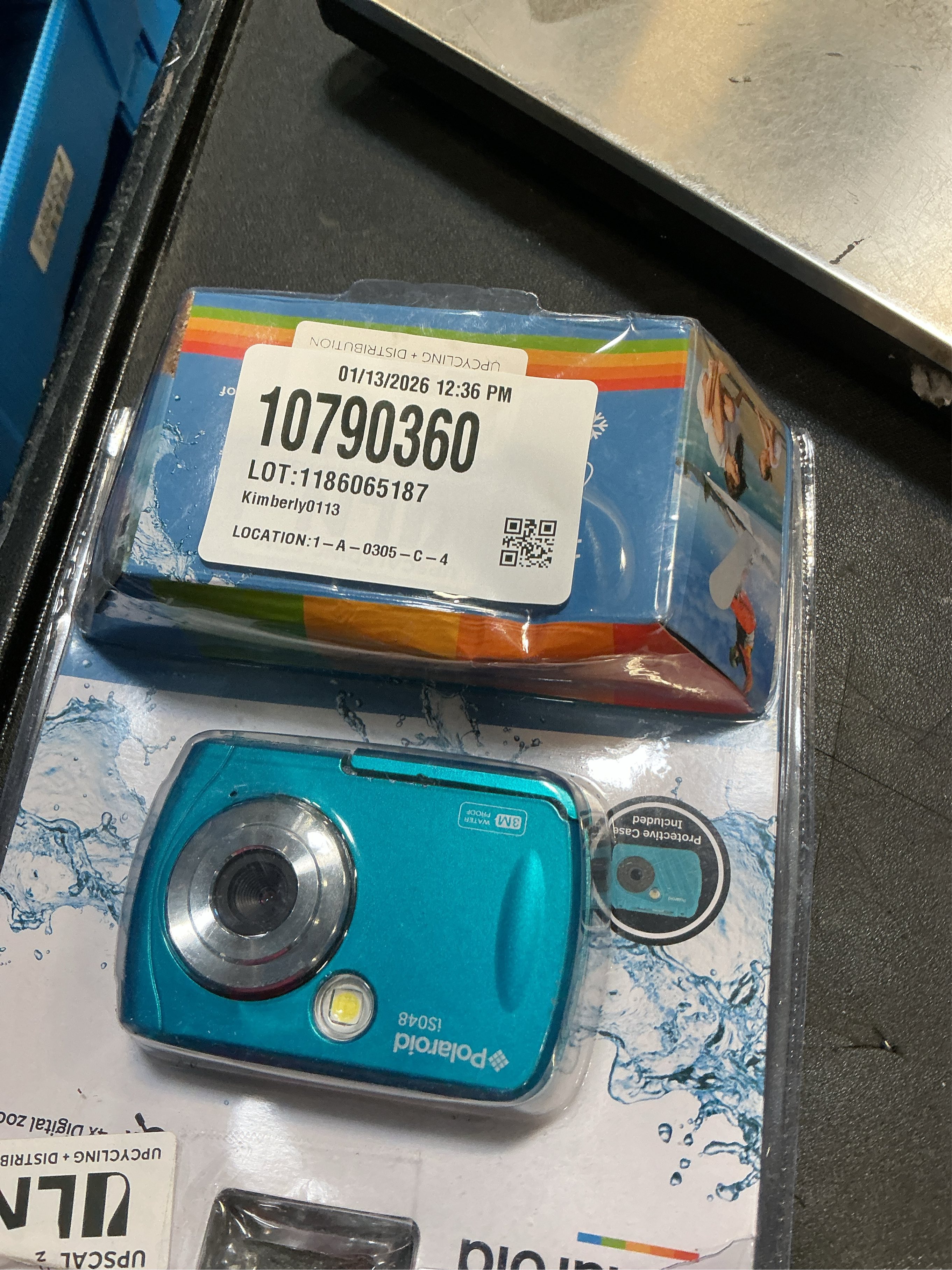 Polaroid 16MP Waterproof Digital Camera - Teal (IS048-Teal)