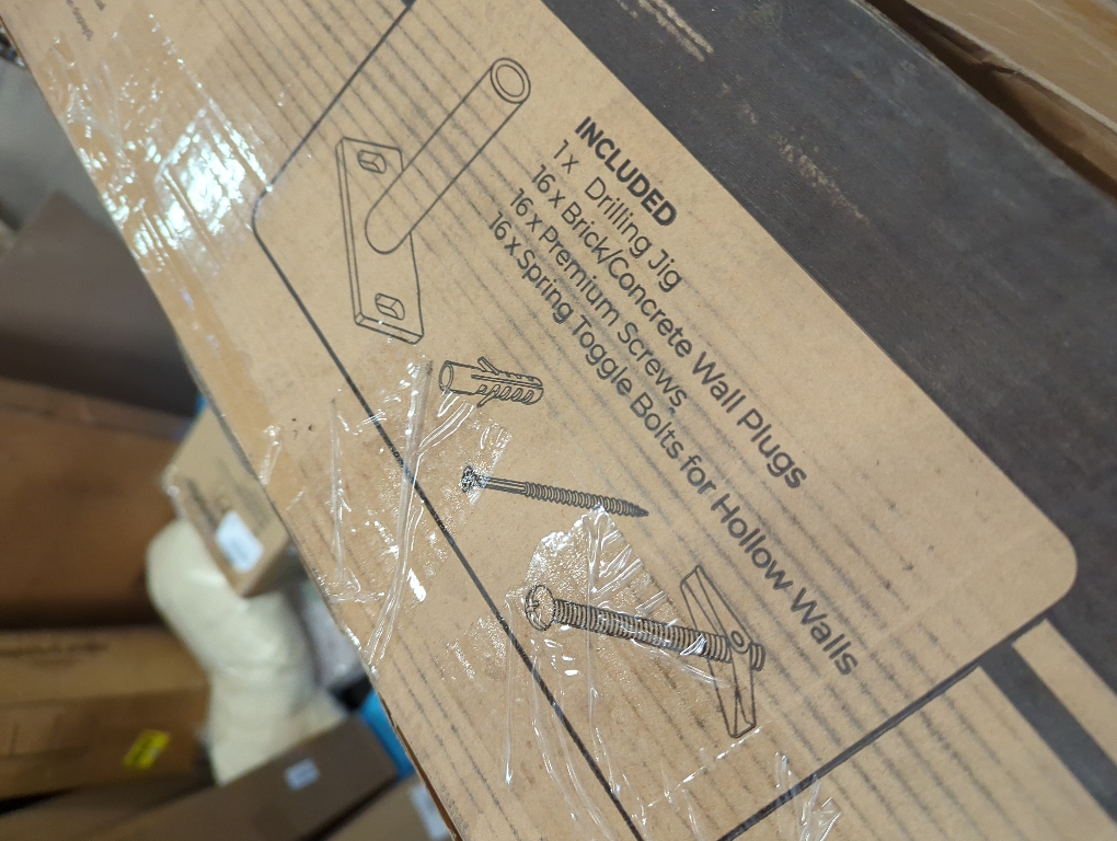 Hungsmart- 4 X 22 Inch Heavy Duty Floating Shelf Bracket - Long Wall Shelves Support Hidden Floating Shelf Hardware Black Shelf Brackets Perfect for K