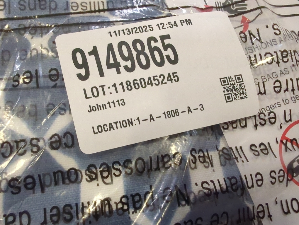 Set of 2 Size 18x18 Color Blue and White Outdoor/Indoor Throw Pillows, Pack of 2 Waterproof Decorative Throw Pillows with Inserts, 18”x18” Square Pillows for Bed, Couch, Sofa and Patio Furniture