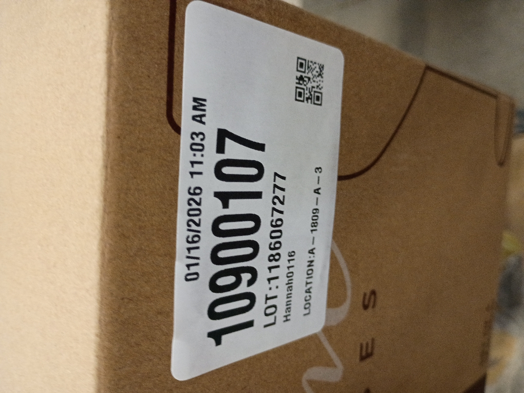 Gusto Nostro Stainless Steel Wine Glass - 18 oz Unbreakable Gold Wine Glasses for Travel, Camping and Pool - Fancy, Unique and Cute Portable Metal Wine Glass for Outdoor Events, Picnics (Set of 4)