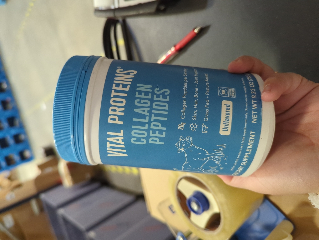 Vital Proteins Collagen Peptides Powder - Supports Hair, Nail, Skin, Bone & Joint Health, Unflavored, Collagen Protein 9.33 OZ