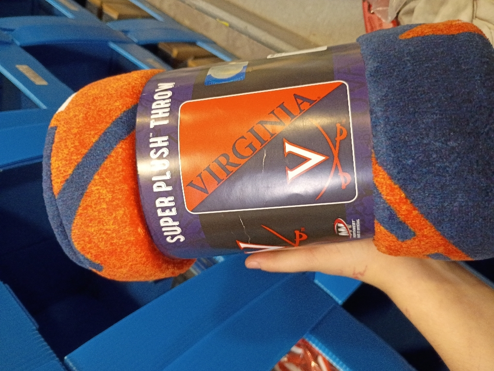 Northwest NCAA Silk Touch Throw Blanket, Ultra Soft Plush Polyester, Lightweight Warm Decorative Fan Gift, 46 x 60 in