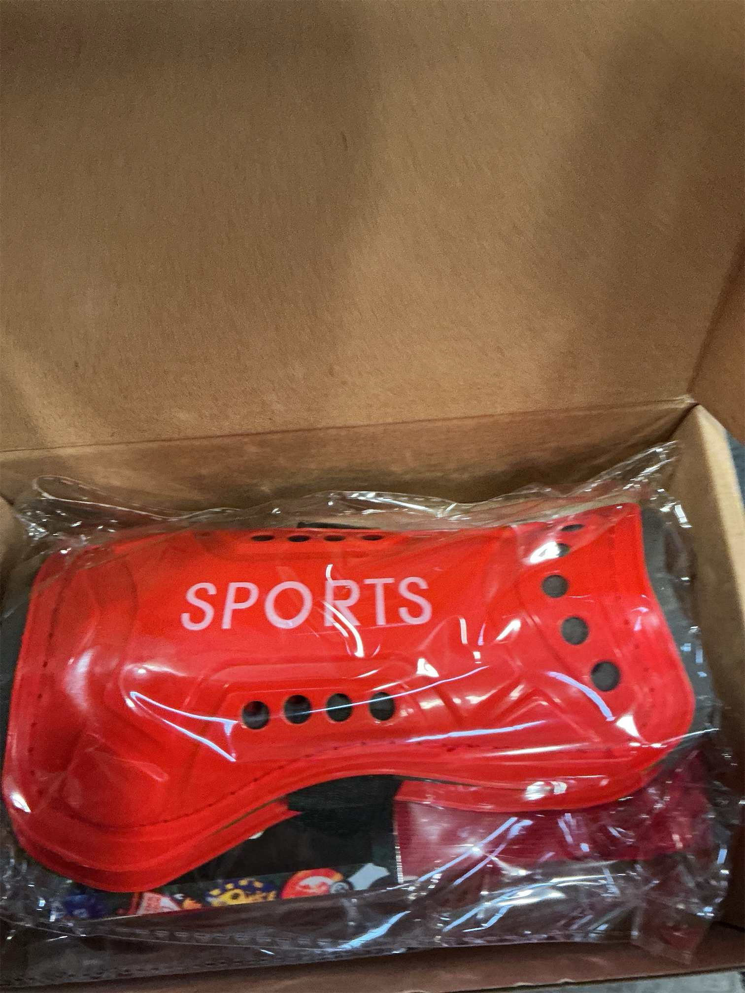 Soccer shin Pads, shin Guards, for Soccer Training, EVA Cushioning, Impact Reduction