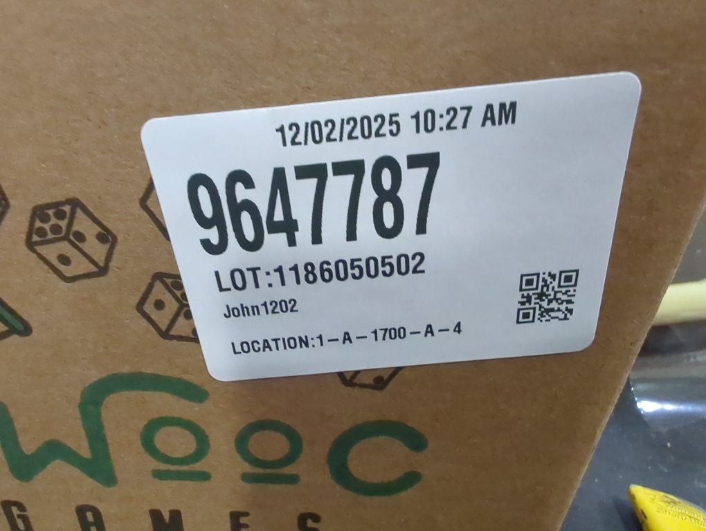 Yardzee, Farkle & 20  Games - Light-Weight Yard Dice Game Set (All Weather) with Wood Bucket, 5 Score Cards, and Marker