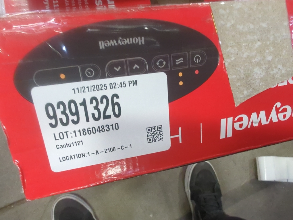 Honeywell Slim Ceramic Tower Heater, Large Room, Black – Easy to Use – Slim Space Heater with Two Heat Settings