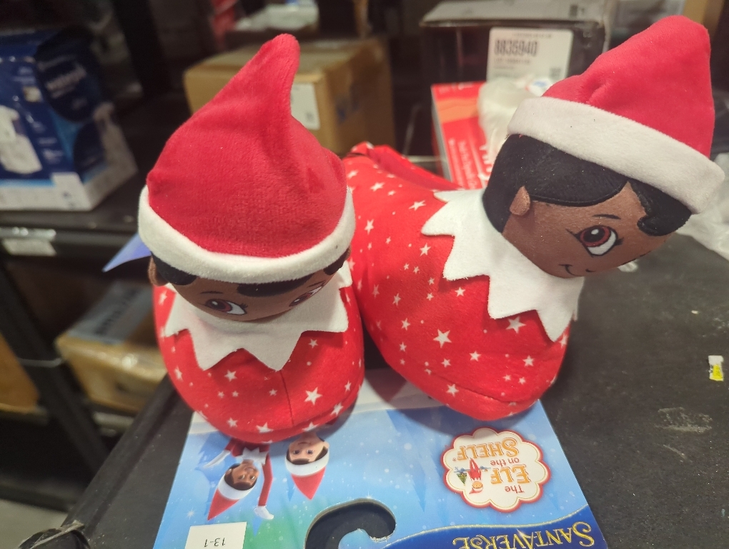 Size M 13-1 Color red elf on shelf slippers Color red