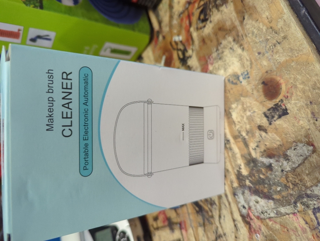 Electric Makeup Brush Cleaner - 9000 RPM Makeup Brush Cleaning Machine, IP65 Waterproof Automatic Makeup Brush Cleaner for Makeup Sponges and Brushes(Gray)