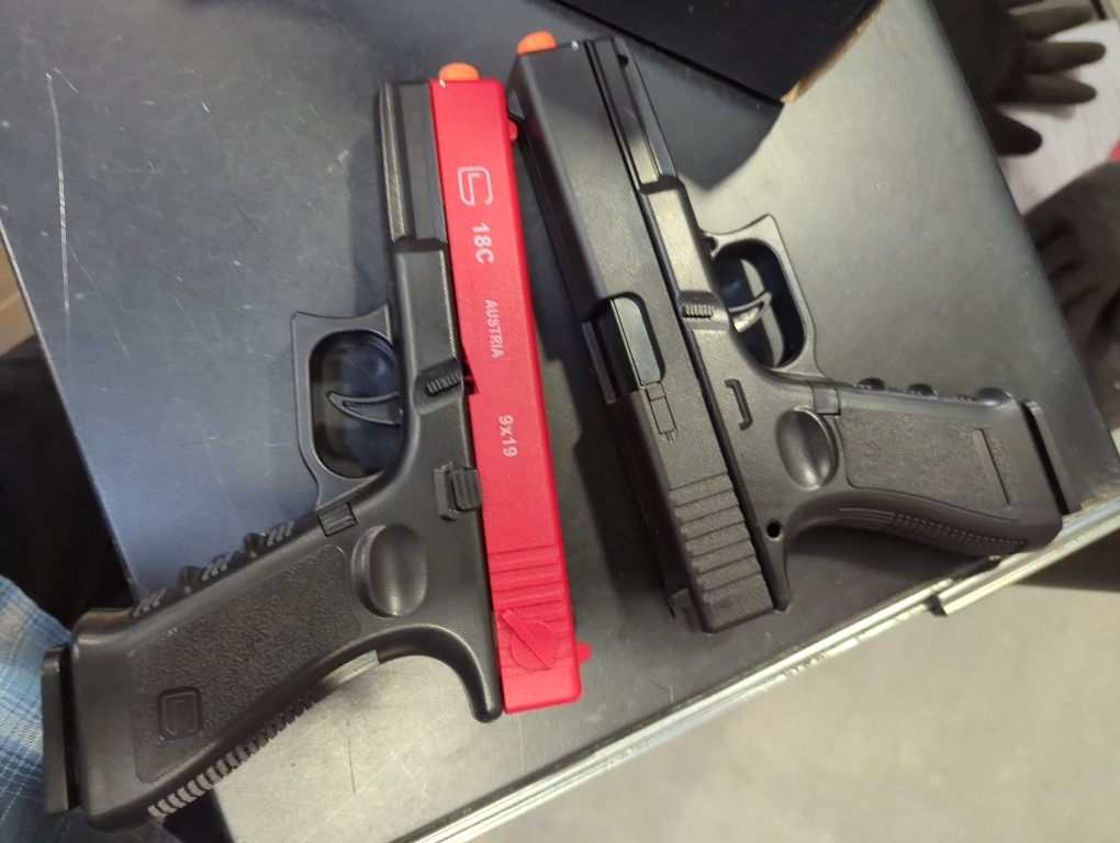 Soft Bullet Toy Gun - Semi-Automatic Mode, Realistic Shell Ejecting Toy Guns, Birthday Gift (Red & Black)