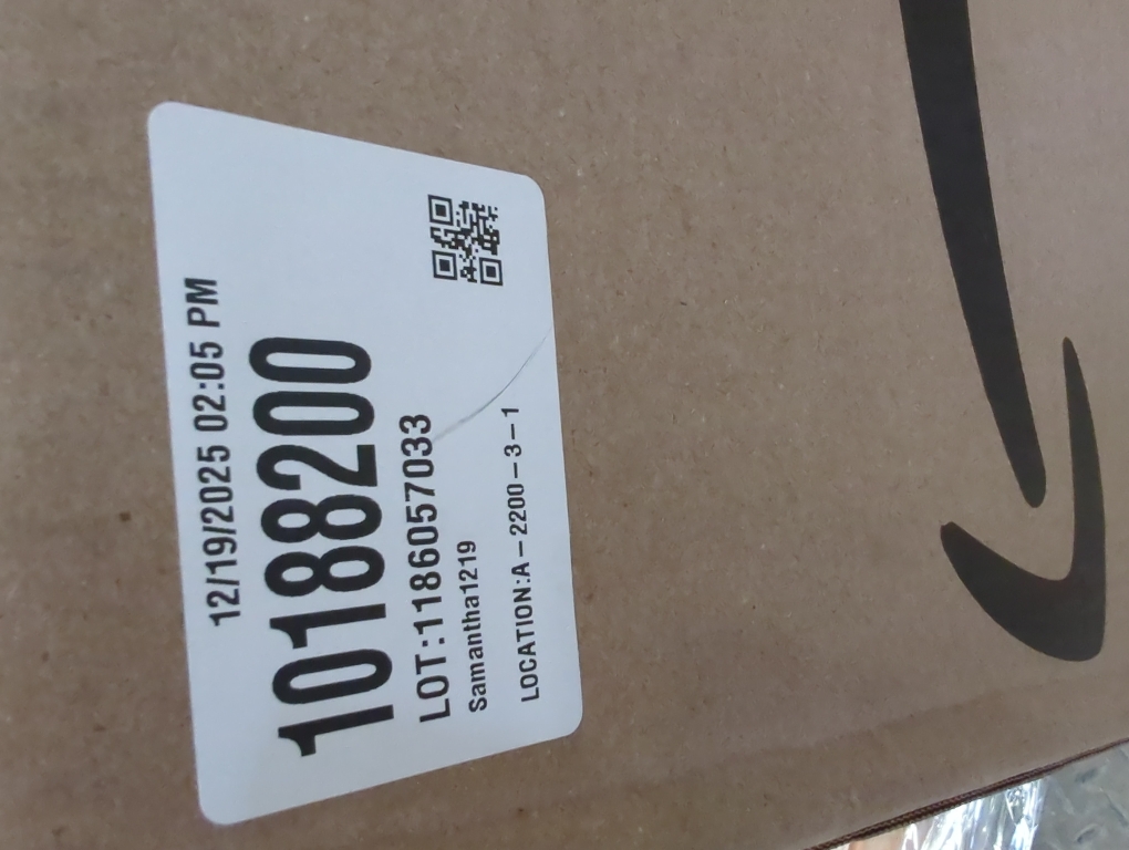 WANNA-CUL 24 Inch Large Spring Rose Wreaths for Front Door,Spring Front Door Wreath with Pink and Wine Red Floral Door Wreath with Eucalyptus Leaves for Wedding or Indoor&Outdoor Decorations