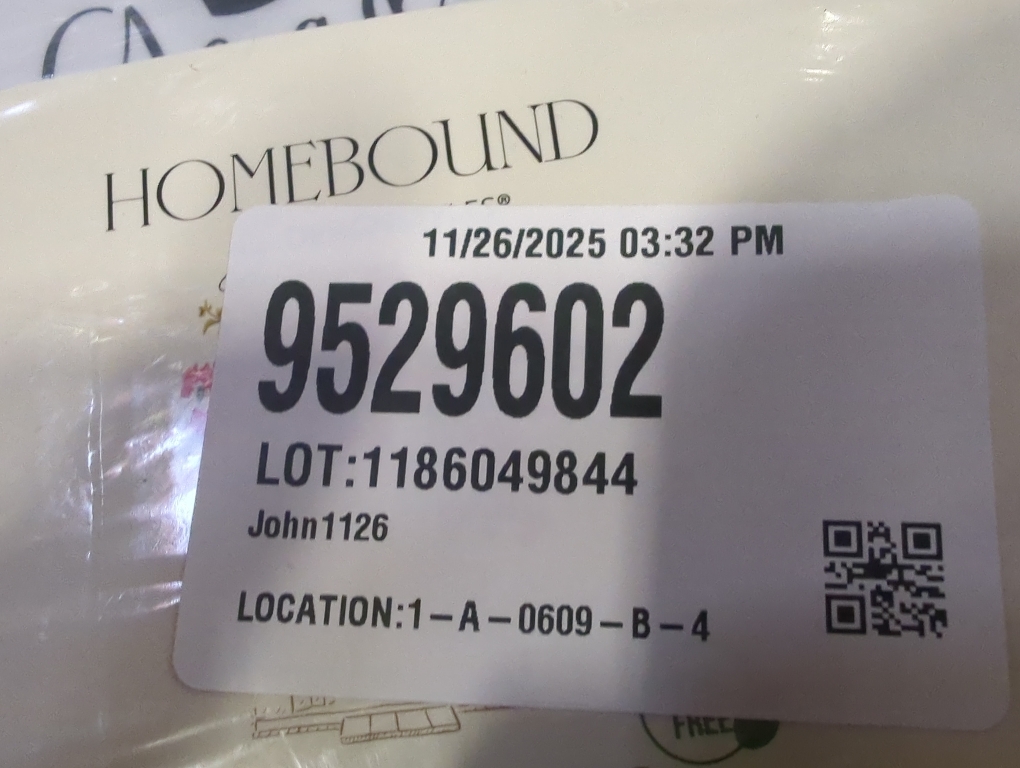 set of 32 graduation 2025 dinner and dessert plates