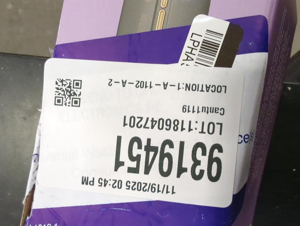 INFINITI PRO CONAIR Curl Secret Automatic Curling Iron, ¾-inch Curling Iron Barrel, Automatic Hair Curler for All Hair Types and Lengths, Dual Voltage for Worldwide Travel, Gray/Gold