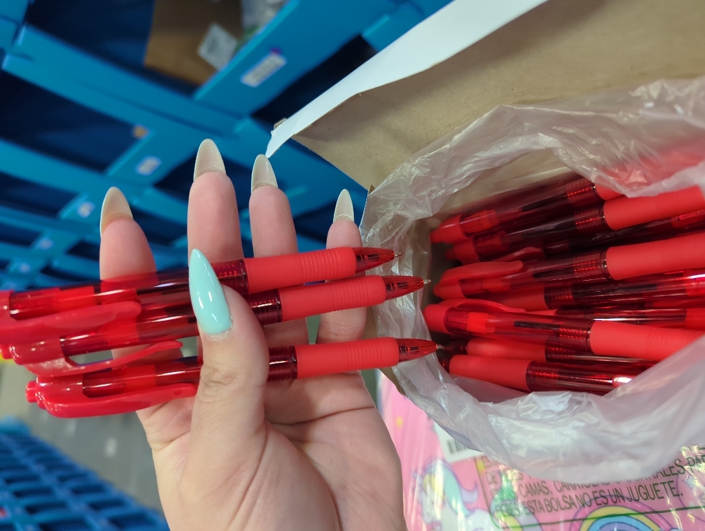 deegtran Pens Bulk, 30 Pack No Bleed Red Ink Click Pens with Soft Grip, Wholesale Retractable Ballpoint Pens for Office School, Medium Point Smooth 1.0MM