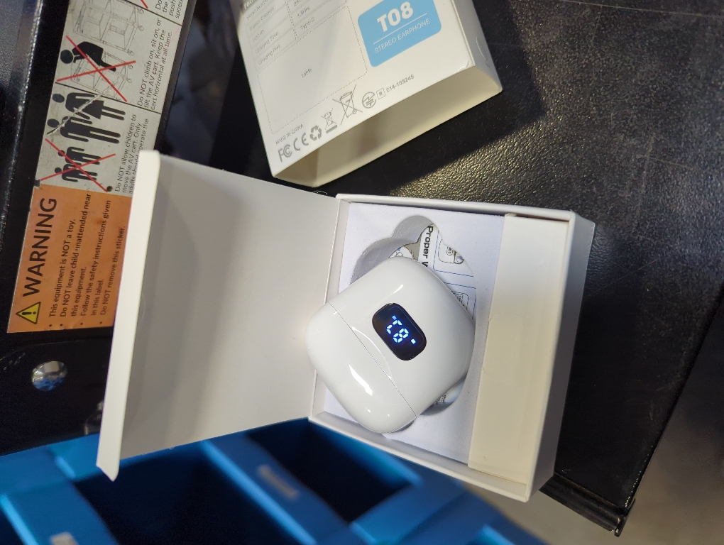 Wireless Earbuds Bluetooth 5.3 Headphones, 40Hrs Playback Stereo Ear Buds with LED Display Charging Case IPX7 Waterproof in-Ear Earphones with Mic for Phone Tablet Laptop Sports, White