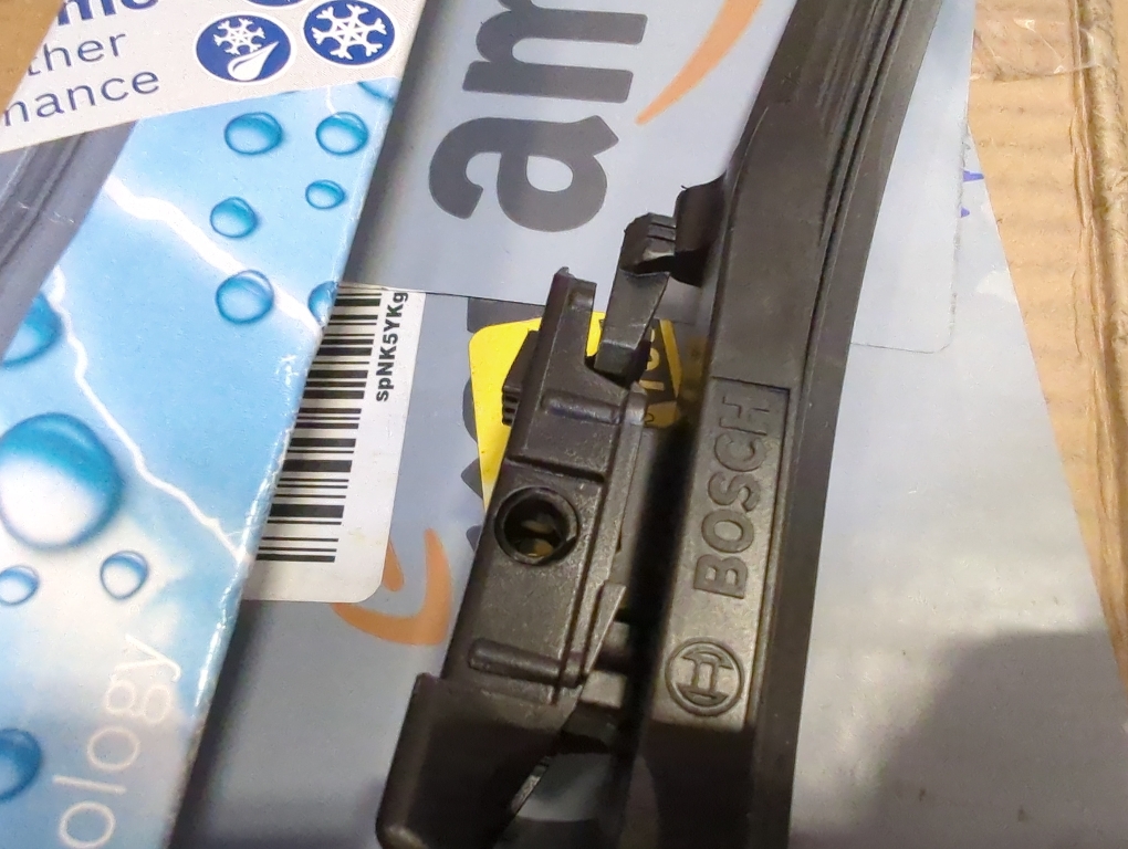 BOSCH 24OE20OE ICON Beam Wiper Blades - Driver and Passenger Side - Set of 2 Blades (24OE & 20OE)