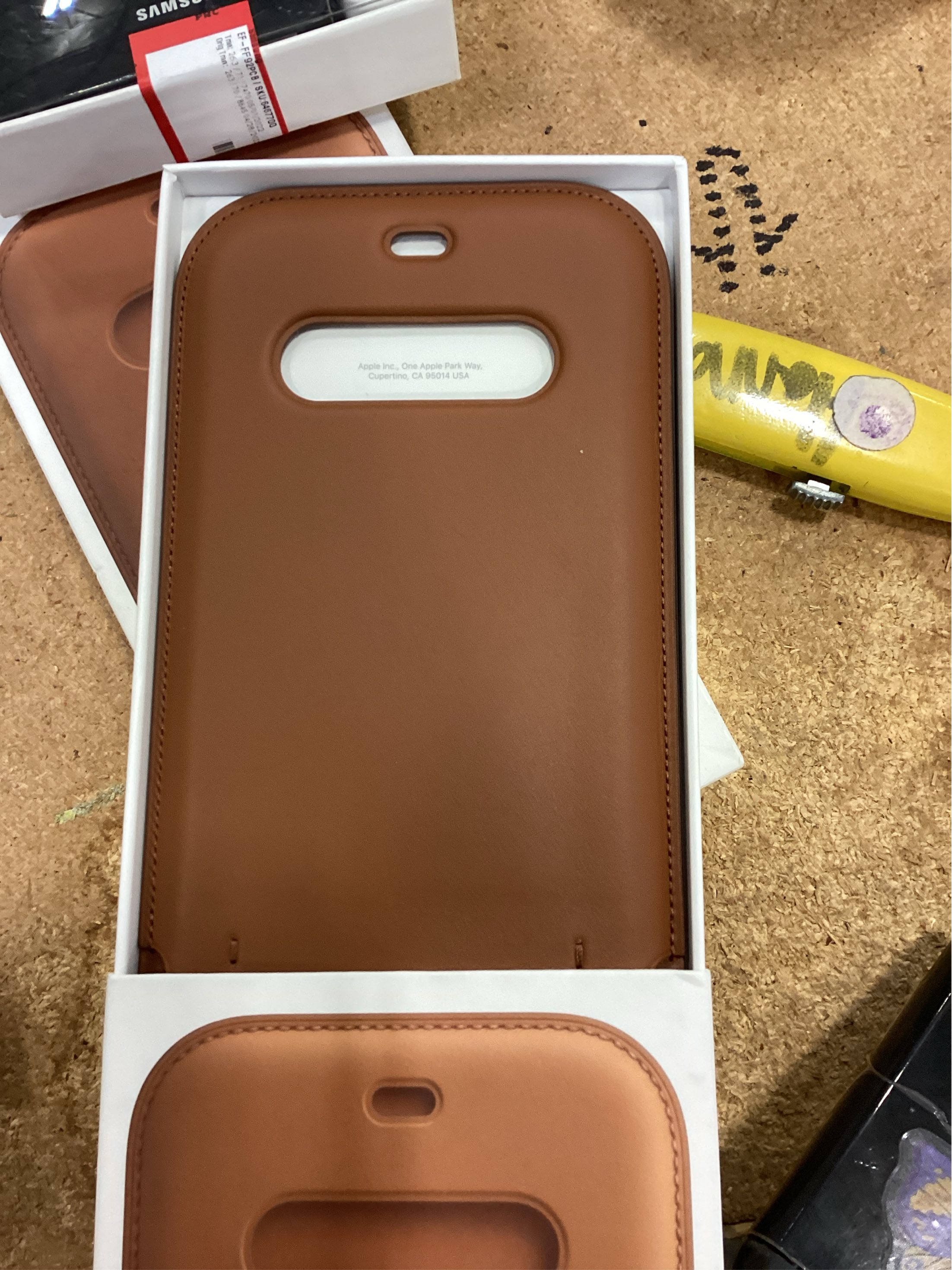 Official Leather Sleeve for MagSafe for iPhone 12 Pro Max - Saddle Brown