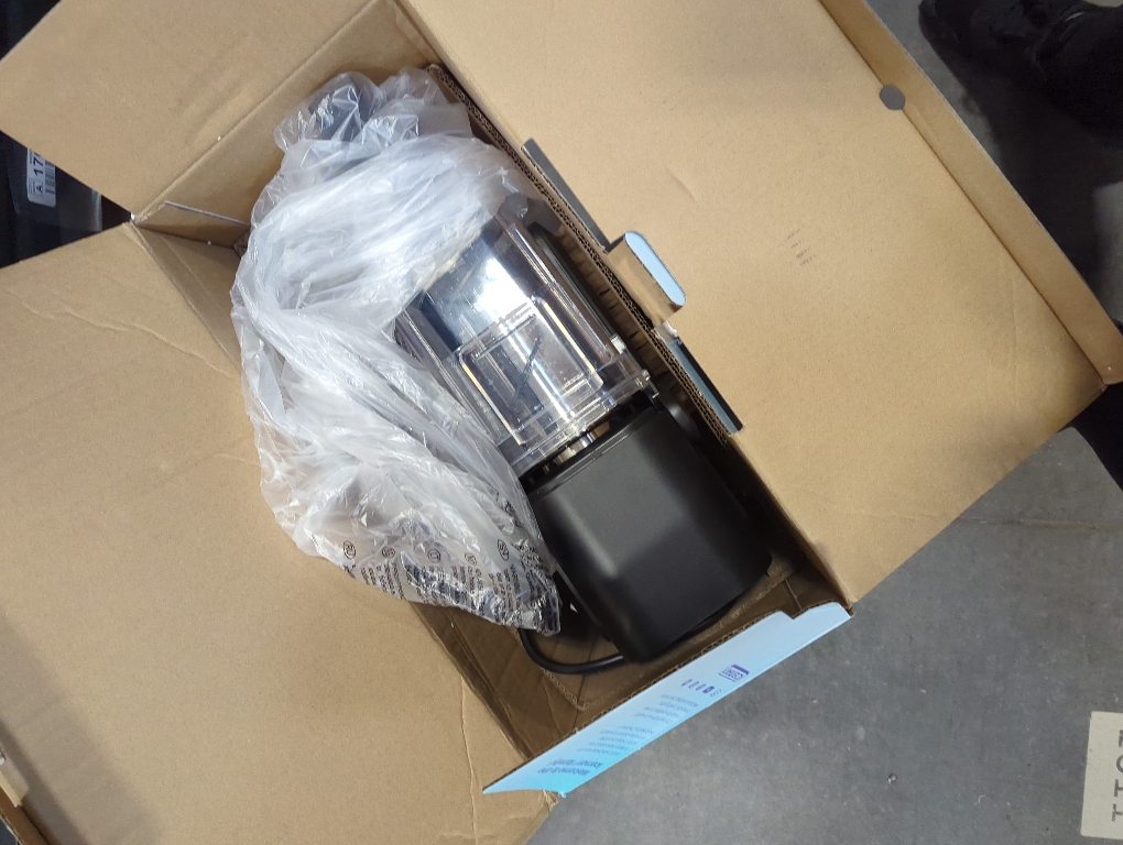 Iceman by Chefman Slush-Ease 68oz Slushie Machine, 48oz Liquid Capacity Frozen Drink Maker & Slushy Machine with 5 Presets and LED Display, Perfect for Frozen Margaritas, Frappes, Smoothies & Shakes