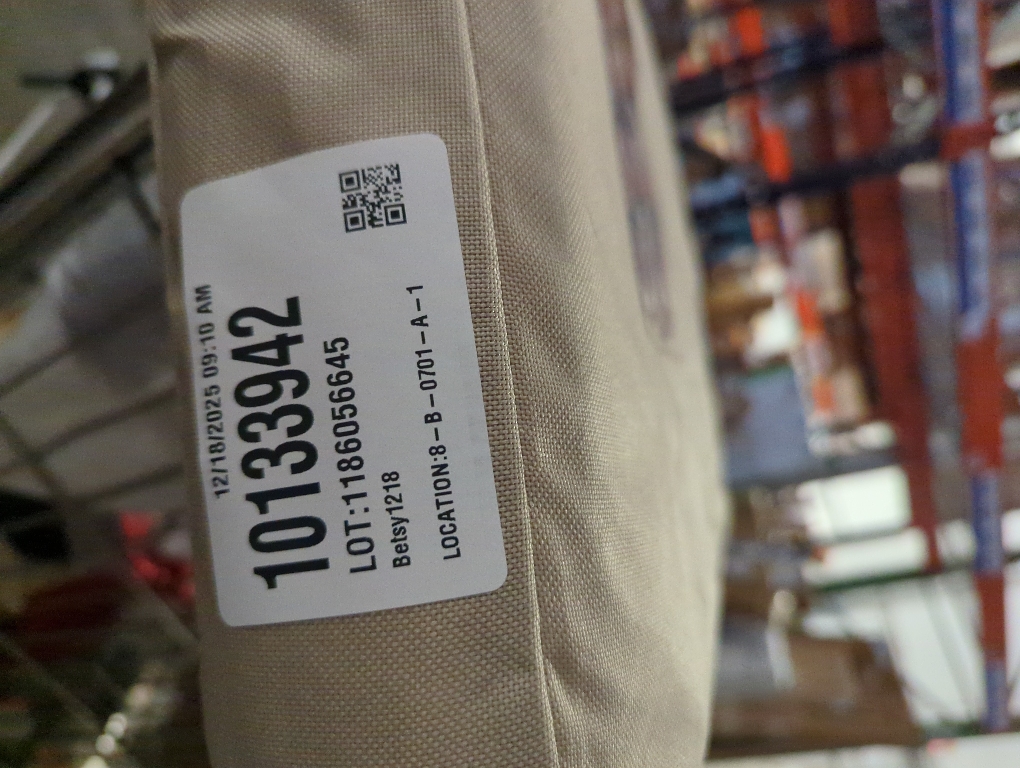 Back Seat Extender for Dogs-Large Space, Dog Car Seat Cover Hard Bottom Holds 420lbs, Sturdy Backseat Extender for Dogs, Upgraded Material,Waterproof Dog Hammock for Car SUV, Truck Khaki