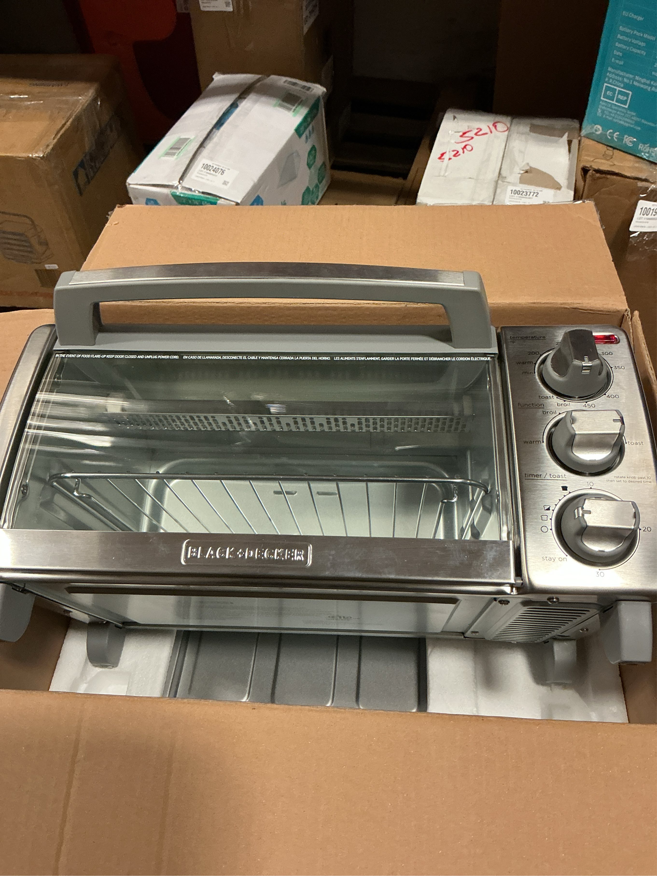 Black and Decker Natural Convection 4 Slice Toaster Oven in Stainless Steel