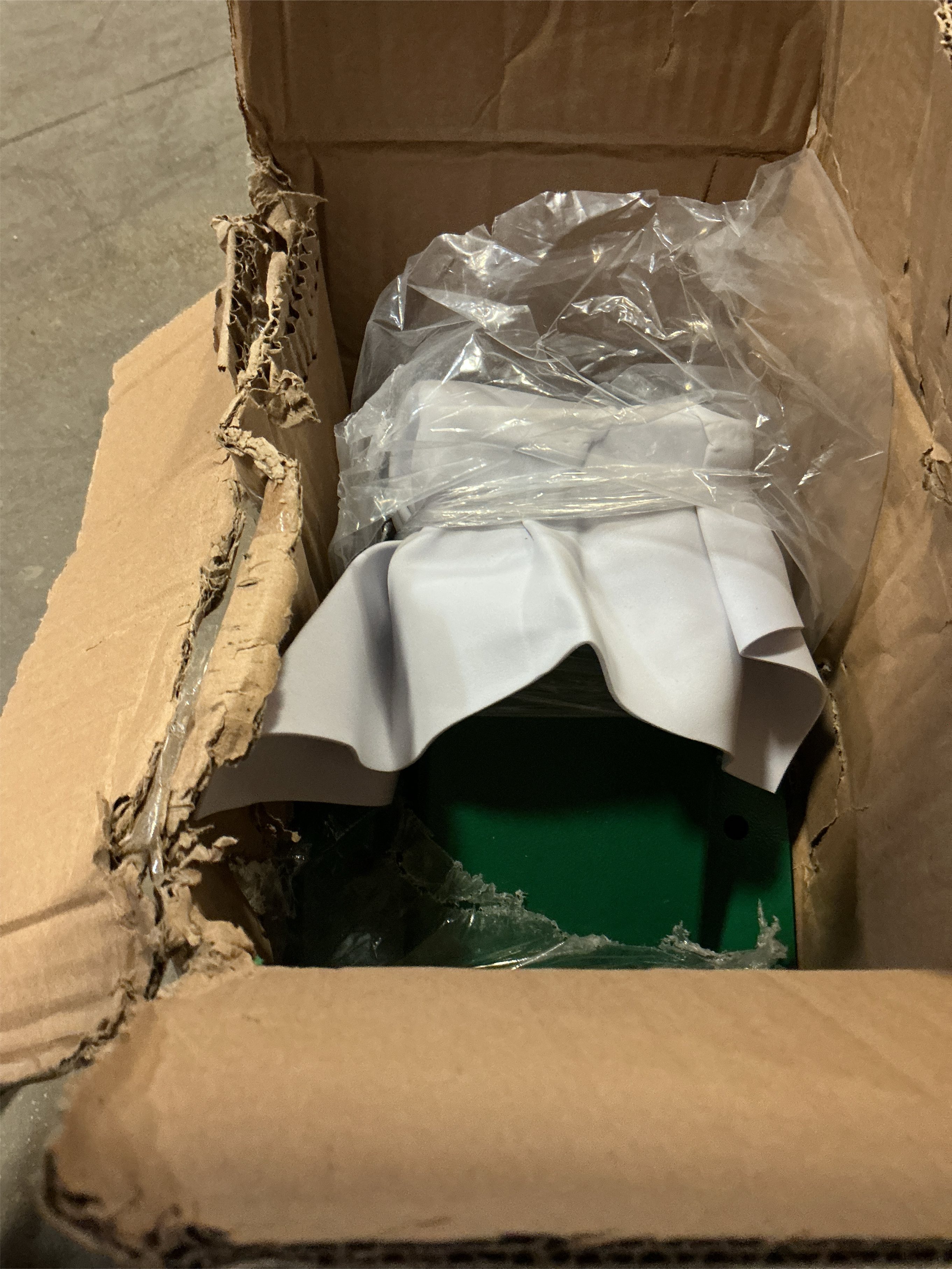 BeneLabel A-Frame Middle Swing Set Brackets, Heavy Duty Steel Swing Set Hardware with Mounting Hardware, DIY Swing Set Bracket Swing Set Kit for 2 (4x4) Legs & 1 (4x6) Beam, Green