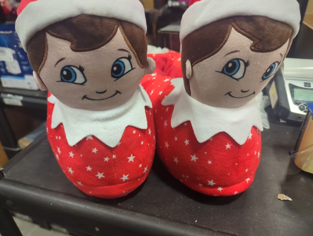 Size XL 13-14 Color red elf on the shelf slippers
