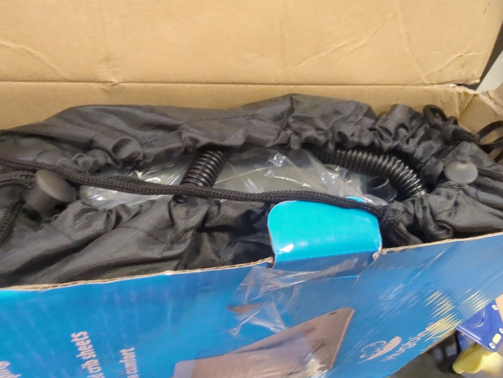 HUGBINO Inflatable Toddler Travel Bed - Kids Air Mattress - Portable Blow Up Bed for Children, Lightweight and Sturdy - Floor Beds and Mattresses for Youth, Durable Traveling Accessories for Toddlers