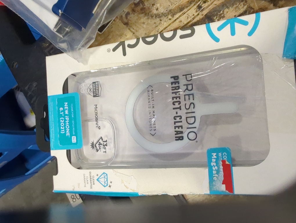 Speck Apple iPhone 13 Presidio Case with MagSafe - Clear