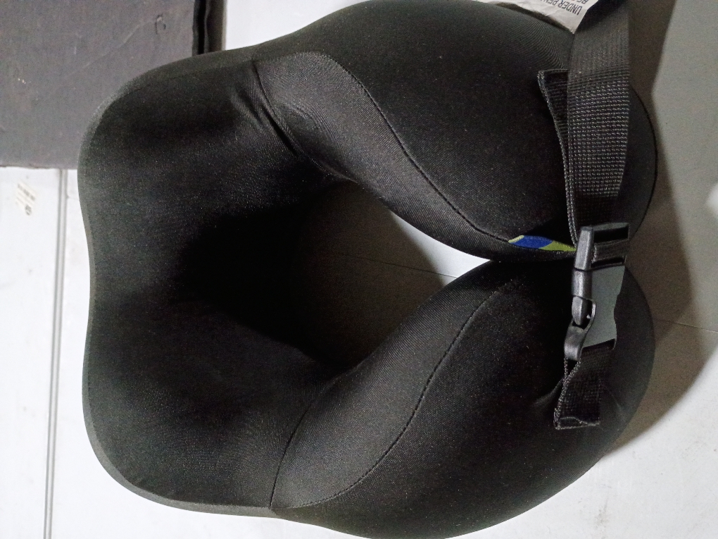 Contoured Memory Foam Neck Pillow - Open Story™
