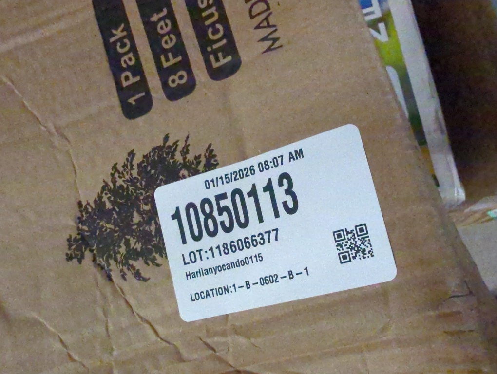 Nafresh Tall UV Resistant Ficus Tree Artificial，8ft(96in) Realistic Texture Potted Faux Ficus Tree， Fake Trees Indoor Outdoor for Home Office Living Room Bedroom Foyer Porch Decor.