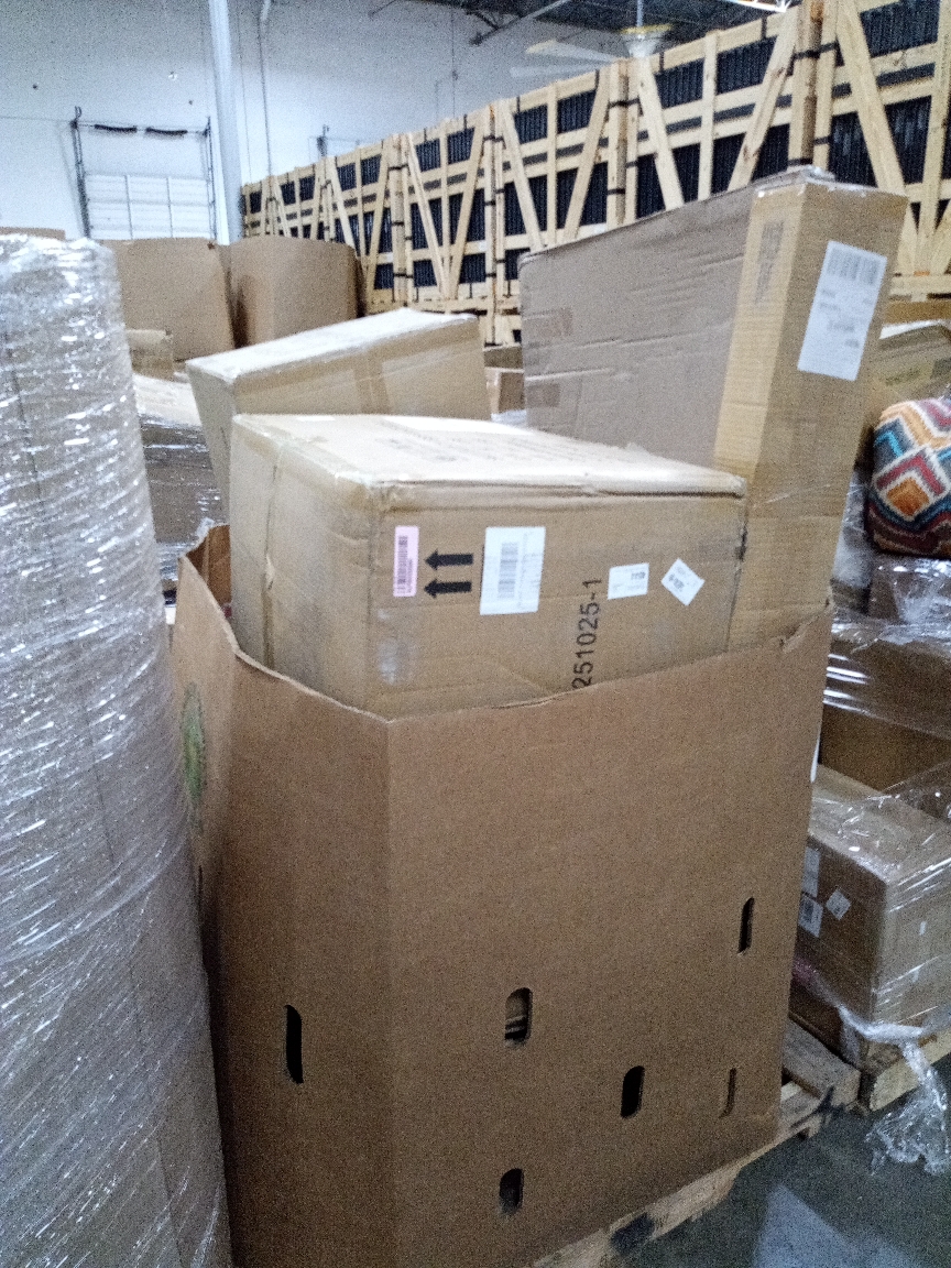 Wayfair Mixed Returns Salvage Pallet