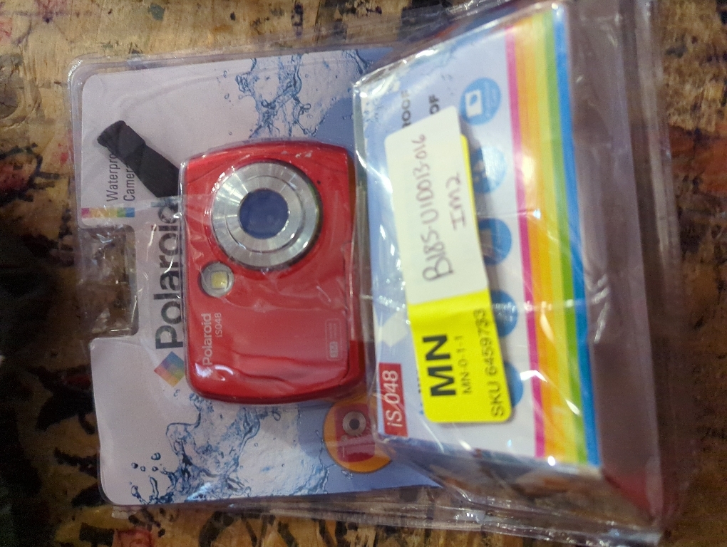 Polaroid IS048 Waterproof Instant Sharing 16 MP Digital Portable Handheld Action Camera, Red