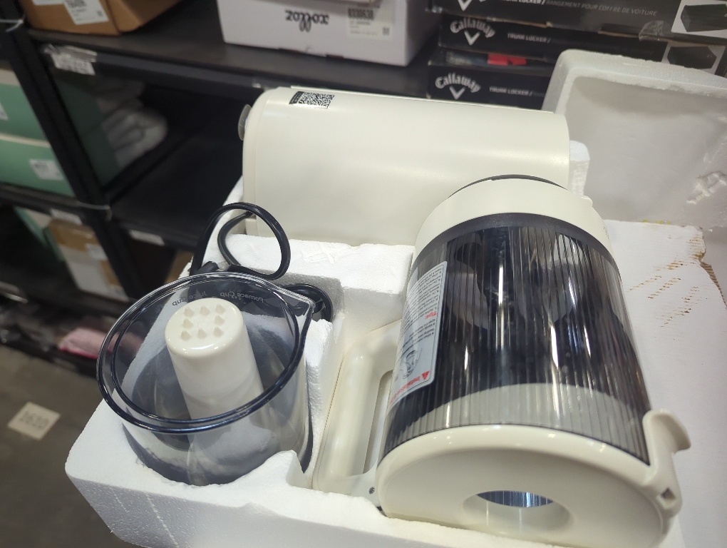 Cold Press Juicer, Zasmira Juicer Machines with Large Feeding Chute, Powerful Slow Juicer with Pulp Seperation, 99.6% Juice Purity, Easy to Clean, White