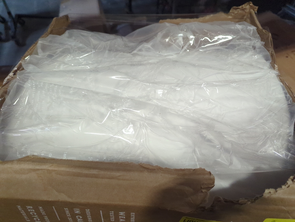 Color White mason series kona planter